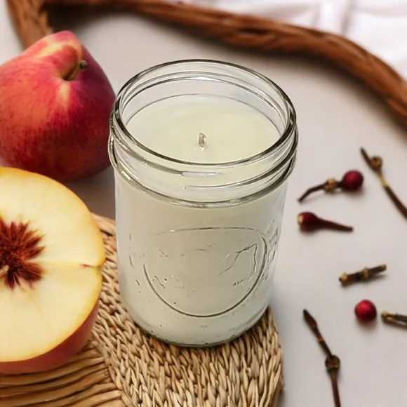 Grandma's Kitchen Soy Wax Candle 8 oz - Picture 3 of 3